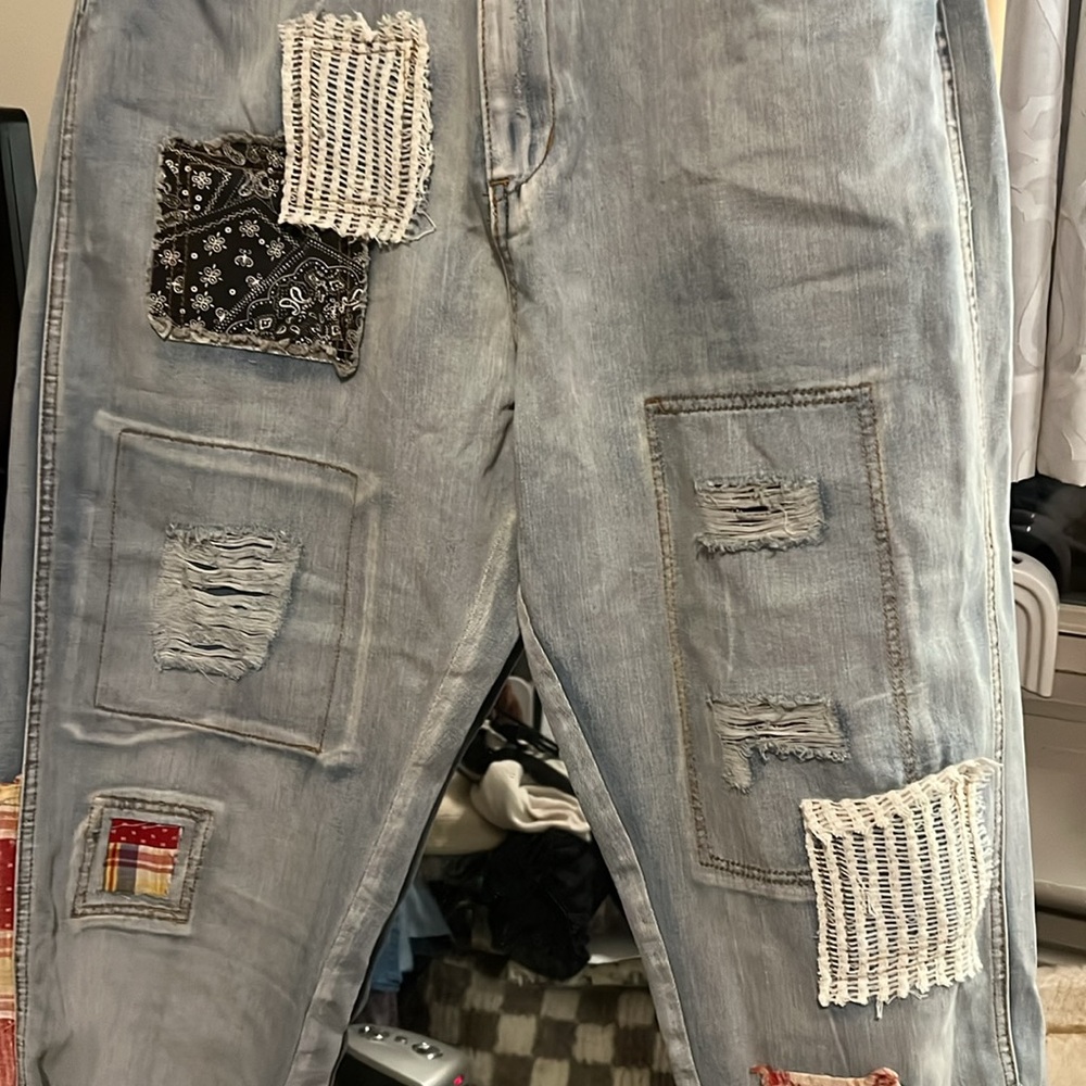 NWT POL patchwork jeans - Picture 2 of 6